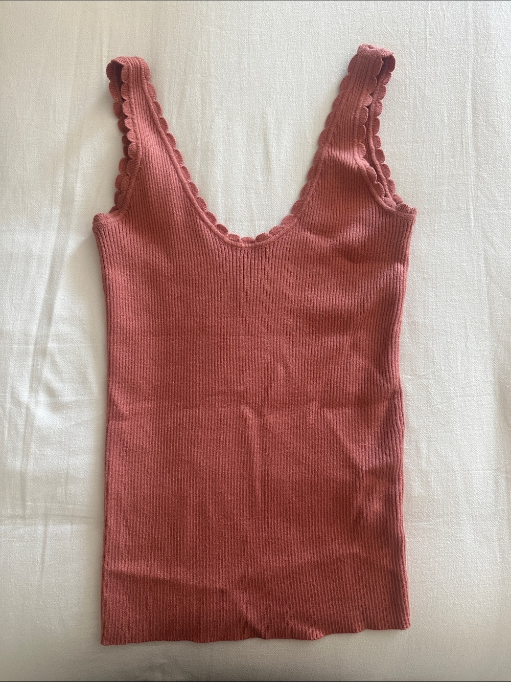 Easy Clothes Ribbed Tank - Picture 2 of 4